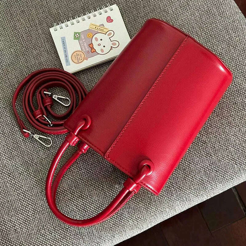 2024 New Chic Bucket Bags For Women Retro Red Versatile One Shoulder Crossbody Bag Autumn Winter Commuting Shopping Handbags - KIMLUD