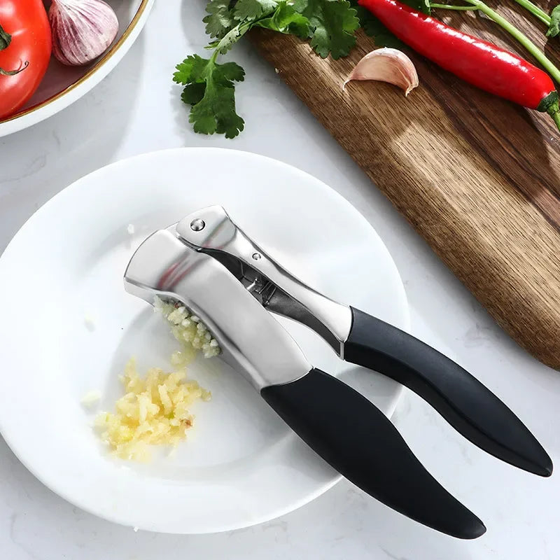 Kitchen Garlic Press Manual Garlic Masher Stainless Steel Press Chopping Garlic Tool Vegetable Home Gadget Accessories