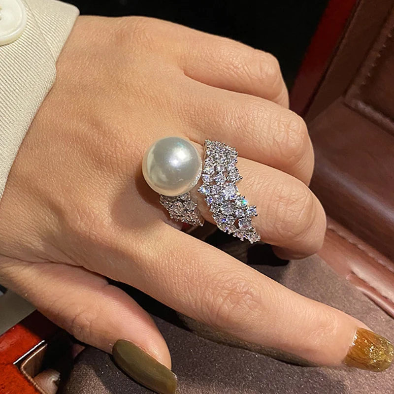 Huitan Gorgeous Graceful Simulated Pearl Finger Ring Female Wedding Party Jewelry with Brilliant Zirconia Luxury Accessories