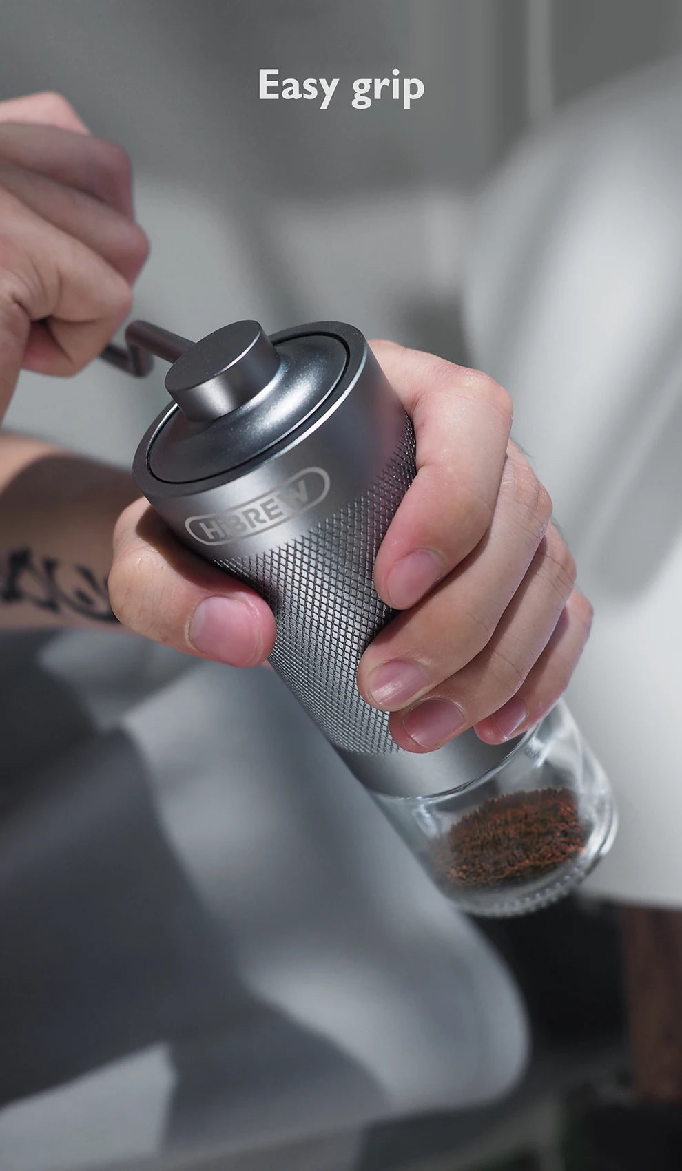 HiBREW Manual Coffee Grinder Portable High Quality Hand Grinder Mill Aluminium With Visual Bean Storage G4