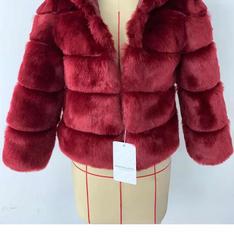 Fashion Short Women Fur Jacket Thickened Warm Slim Faux Fur Coat Elegant Quilted Fox Fur Coats Winter Y2K Vintage Padded Jacket