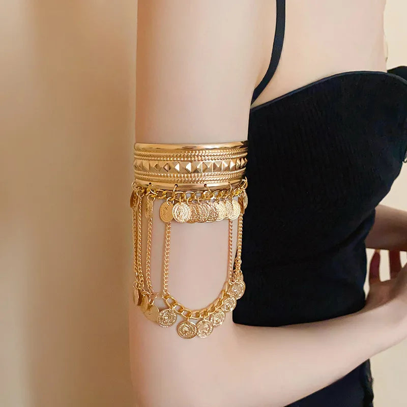 Light Luxury Round Coin Tassel Open Bangles Niche Creative Design Sense Arm Bracelet Personality Goth Hand Jewelry Wholesale