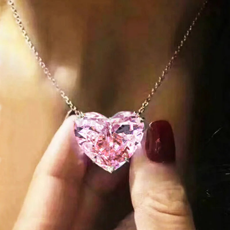 Luxury Big Heart Crystal Rhinestone Pendant Necklace for Women Simple Versatile Female Party Gift Daily Wear Statement Jewelry