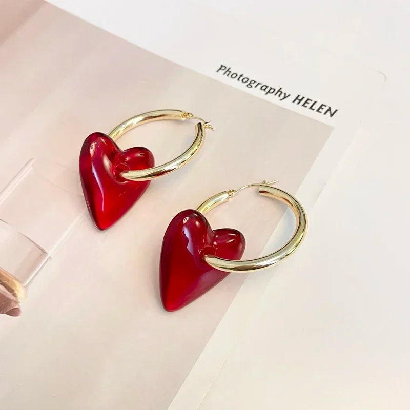 2024 new Vintage Hyperbole Red Heart-shaped Drop Earrings For Women Personality Golden Hoop Earrings Jewelry Accessories