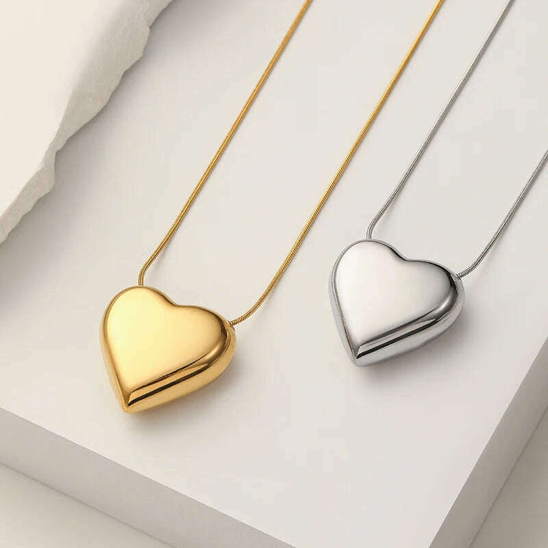 KIMLUD, European and American Hip Hop Simple Peach Heart Pendant Titanium Steel Necklace for Girls Sexy Clavicle Chain for Women jewelry, KIMLUD Womens Clothes