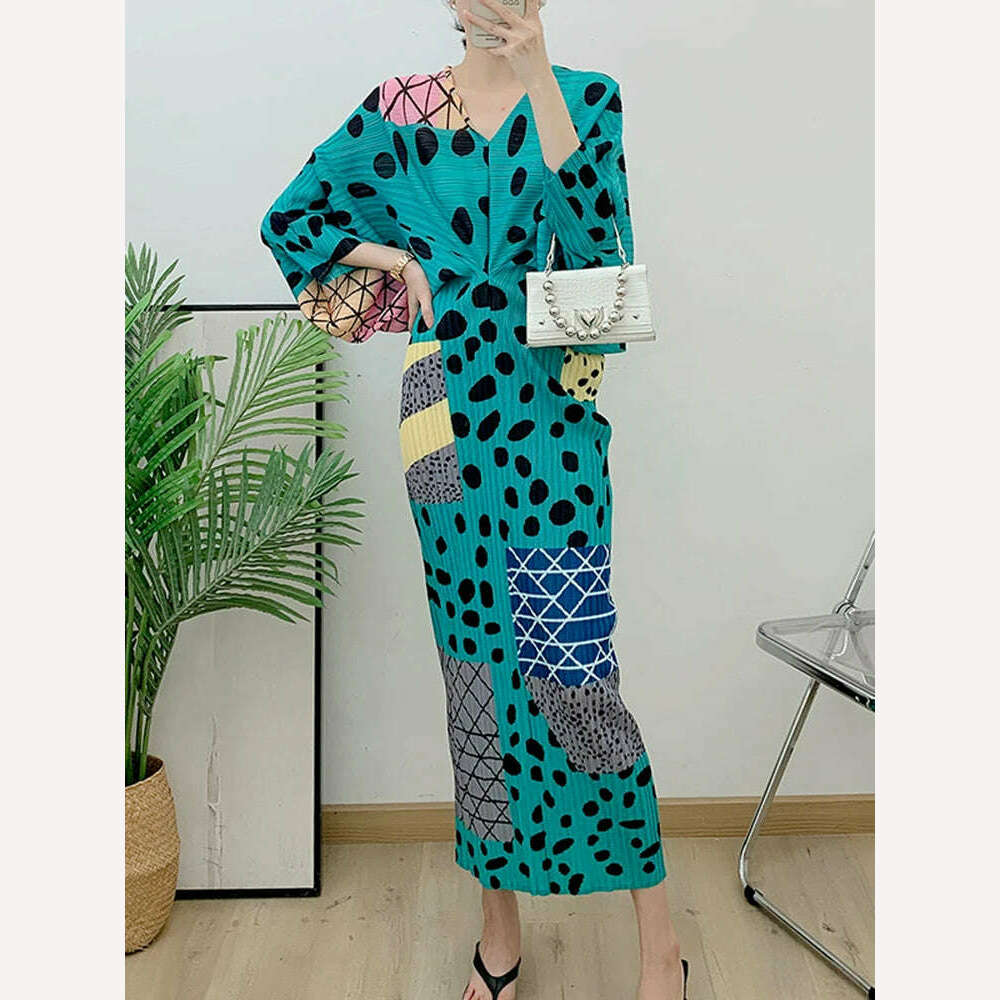 KIMLUD, LANMREM V-neck Polka Dot Pleated Long Dress 2023 Autumn New Loose Large Maxi Printing Dresses Female Party Clothing 2DA2066, Green / One Size, KIMLUD APPAREL - Womens Clothes