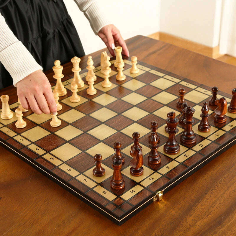 Retro 4 Queens Wooden Chess Set Wooden Chess Pieces Foldable 24/29/34/39 Wooden Chessboard Chess Table Board Game - KIMLUD